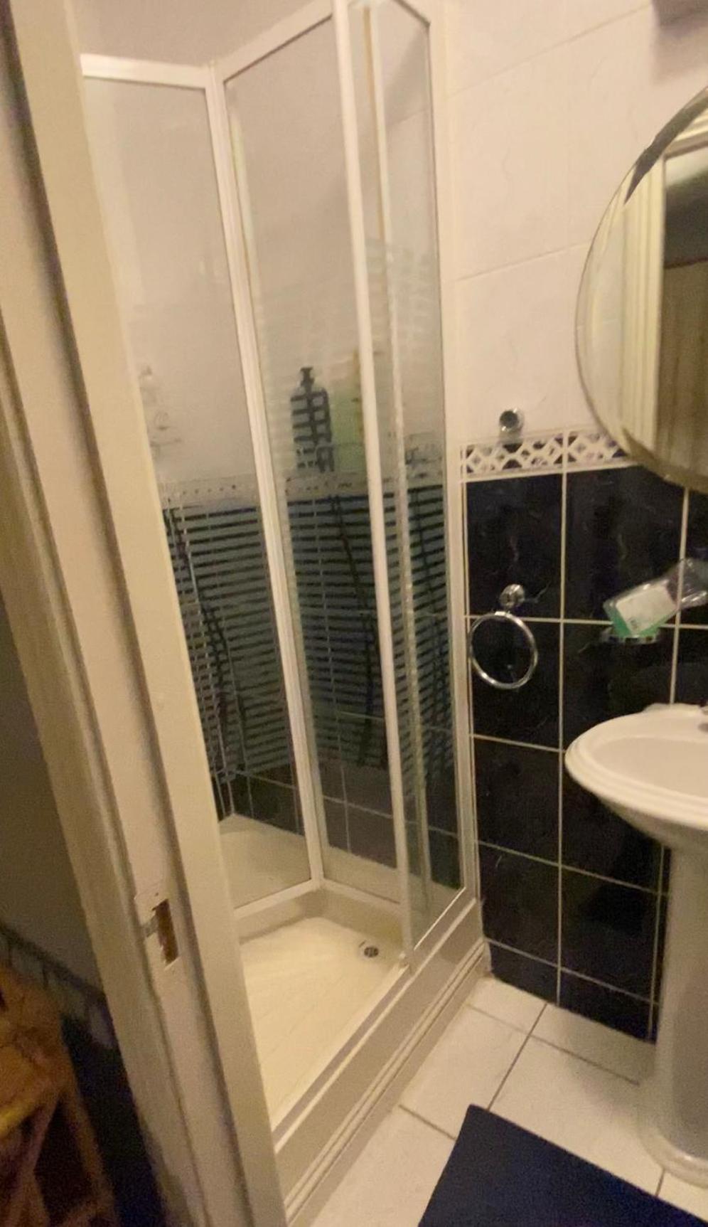 Dublin Airport Big Rooms With Bathroom Outside Room - Kitchen Only 7 Days Reservation Εξωτερικό φωτογραφία
